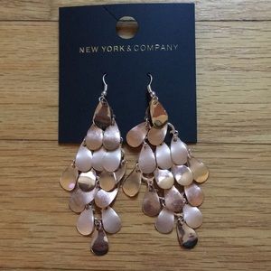 New York & Company Rose colored chandelier earring